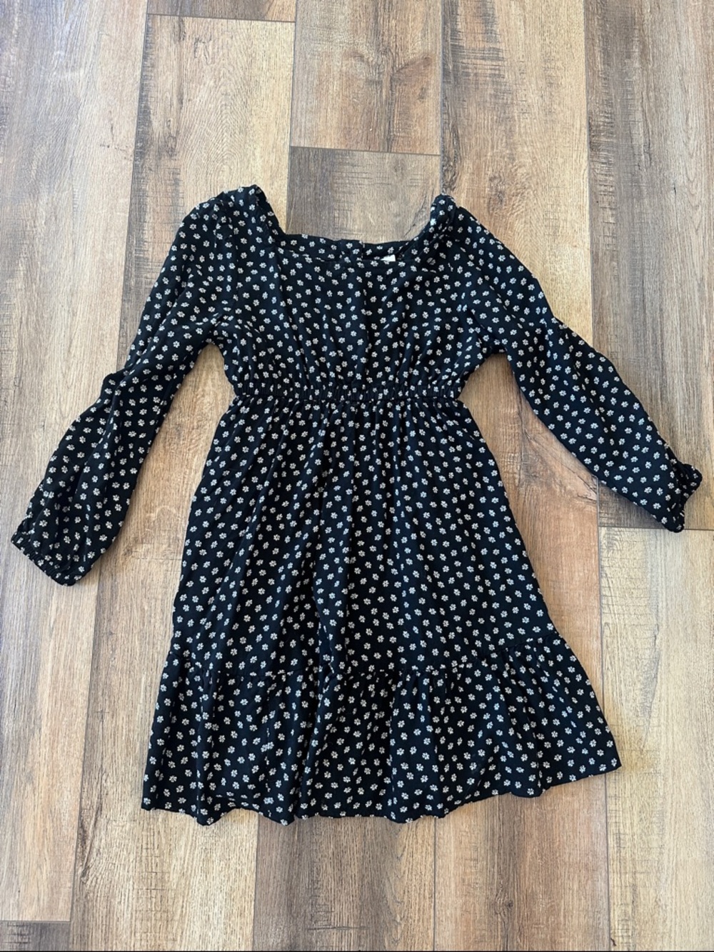 Girls' Black Floral Smocked Waist Long-Sleeve Dress